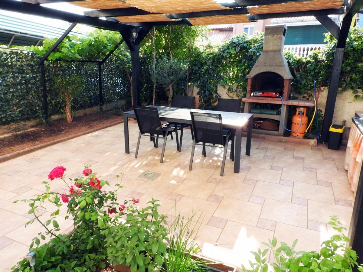 Apartment Lu, Stinjan - PUY 외부 사진