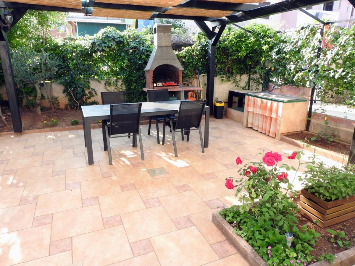 Apartment Lu, Stinjan - PUY 외부 사진